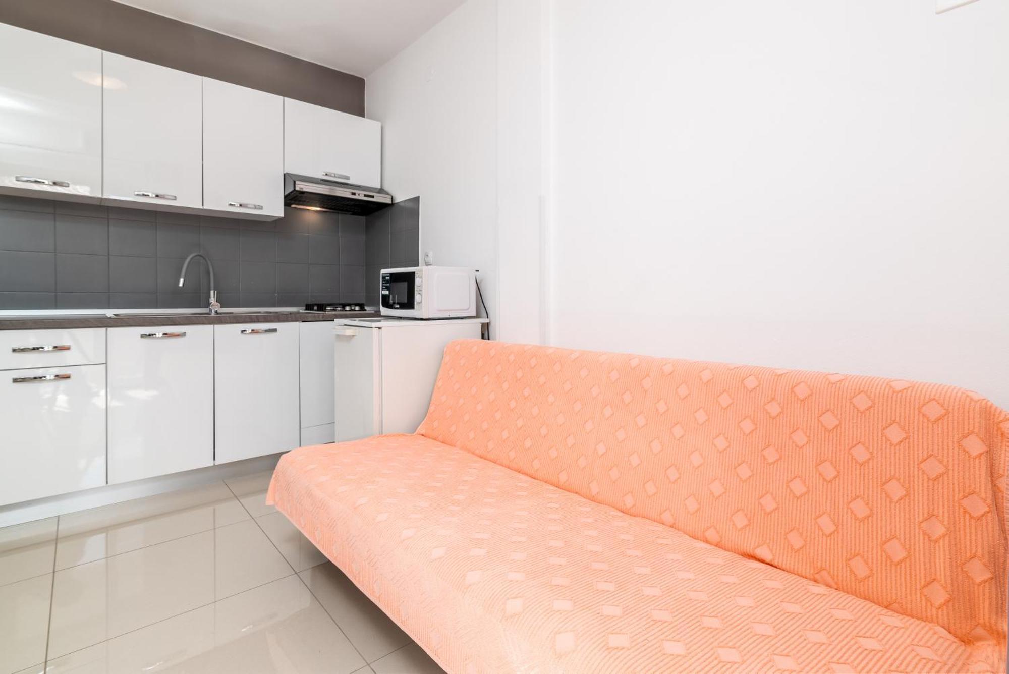 Apartments With A Parking Space Rabac, Labin - 6464 Exterior photo